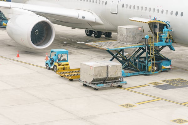 loading-platform-air-freight-aircraft-food-flight-check-services-equipment-ready-before-boarding-airplane